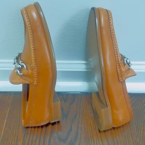 Brand new loafers, never worn , excellent condition,with shoe bag